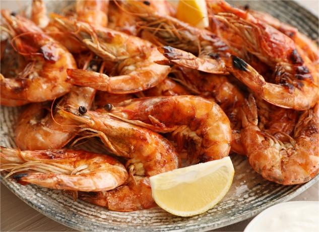 Grilled prawns with spices and flavours